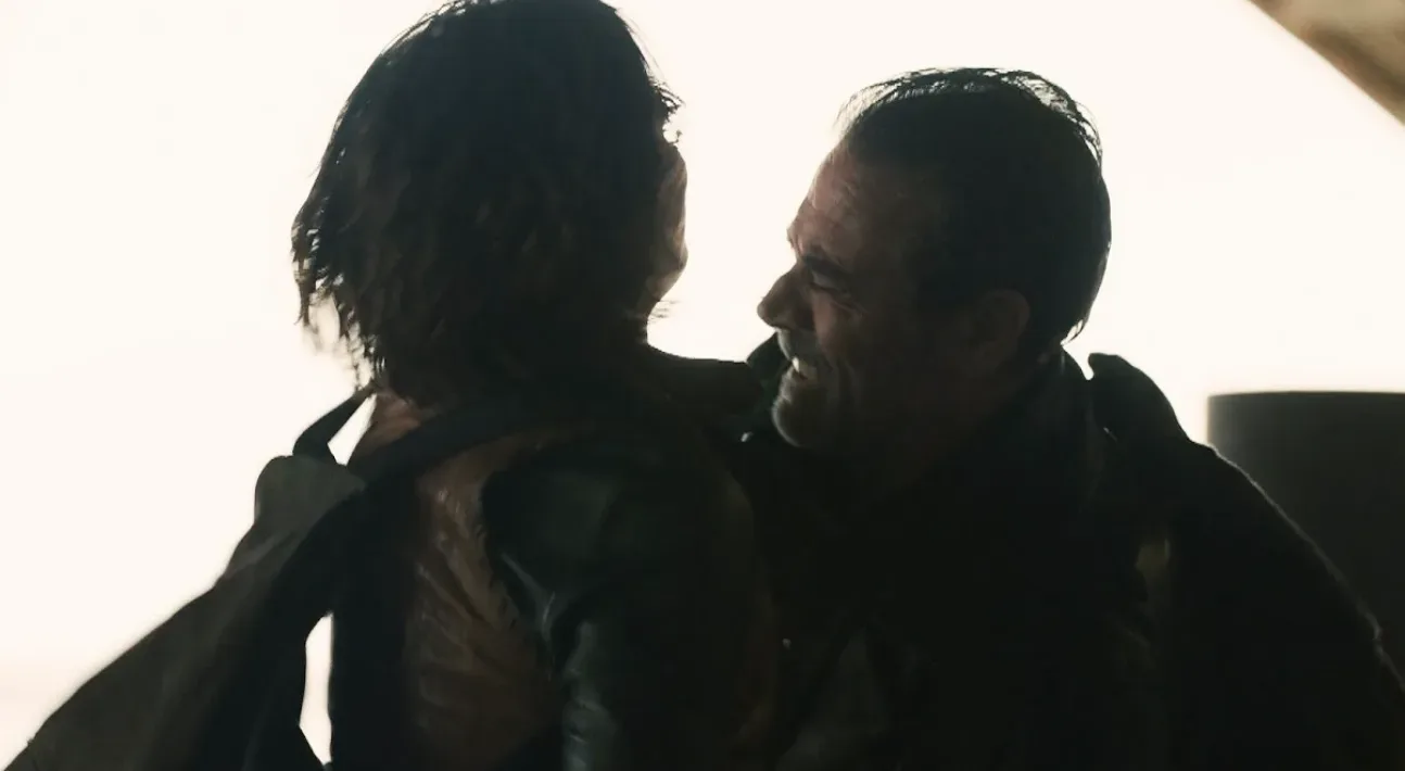 Negan Stab Maggie