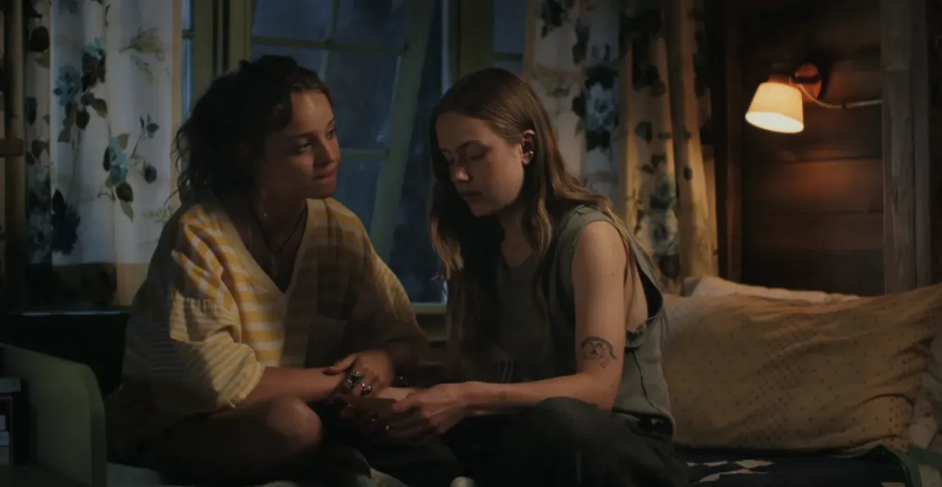 Do Oona and Ramona End Up Together in Sterling Point? Their Queer Romance Explained