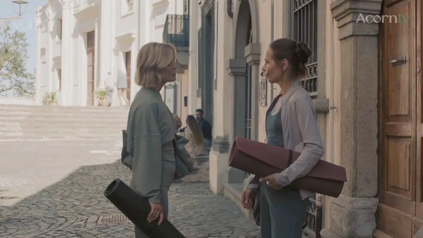 VS–YouTube-162SignoraVolpeSeason3OfficialTrailerAcornTV-YouTube-0’11”