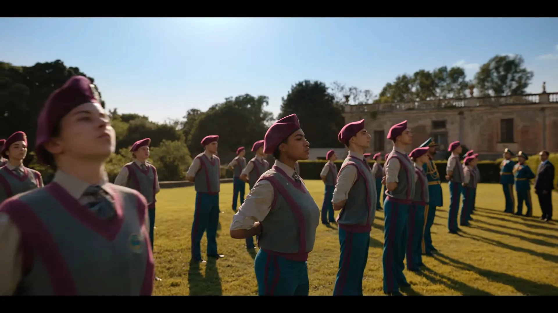 VS–YouTube-121MinervaAcademyOfficialTrailerNetflix-YouTube-0’10”