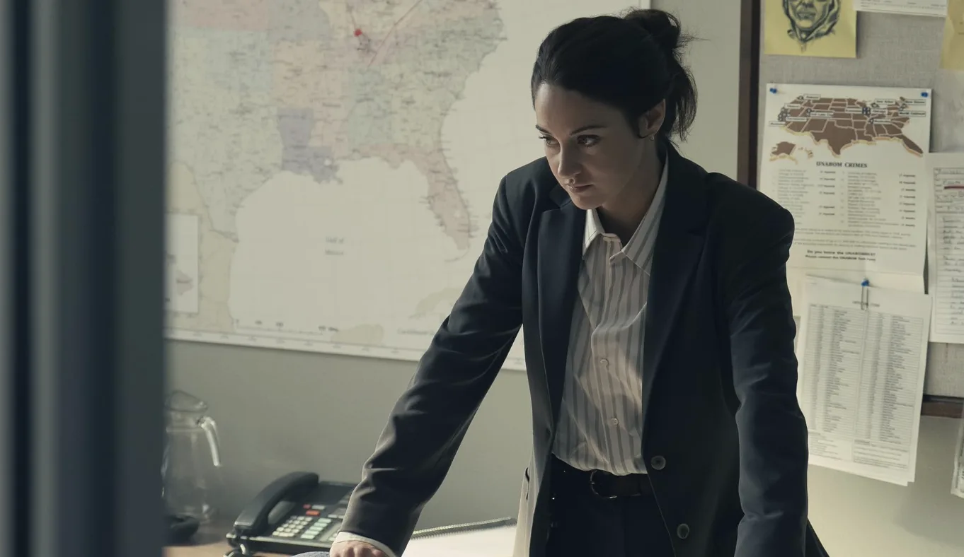 Shailene Woodley as Joanne Miller