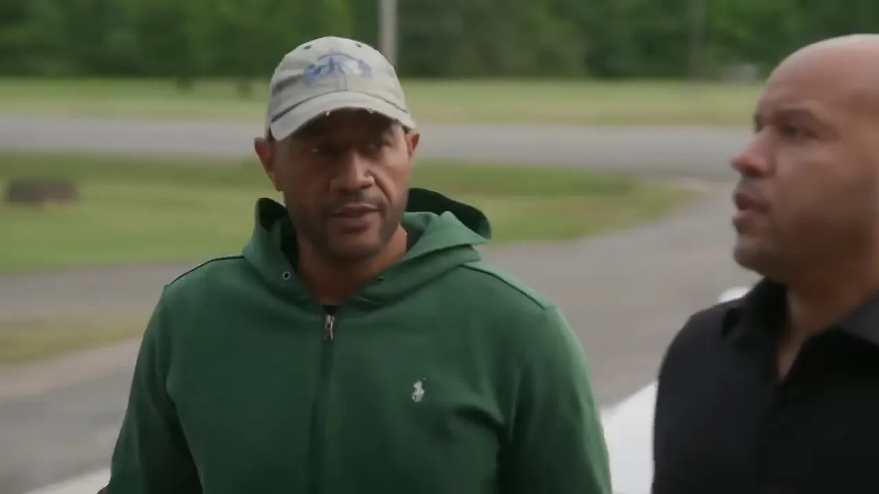 VS–YouTube-132LoveMarriageHuntsvilleSeason12Episode3NellMeAboutItSep262026-YouTube-29’08”