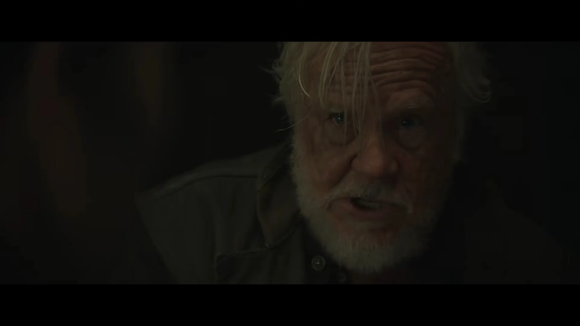 VS–YouTube-65SiloSeason3Episode8SneakPeekGrayGoo-YouTube-0’01” (1)