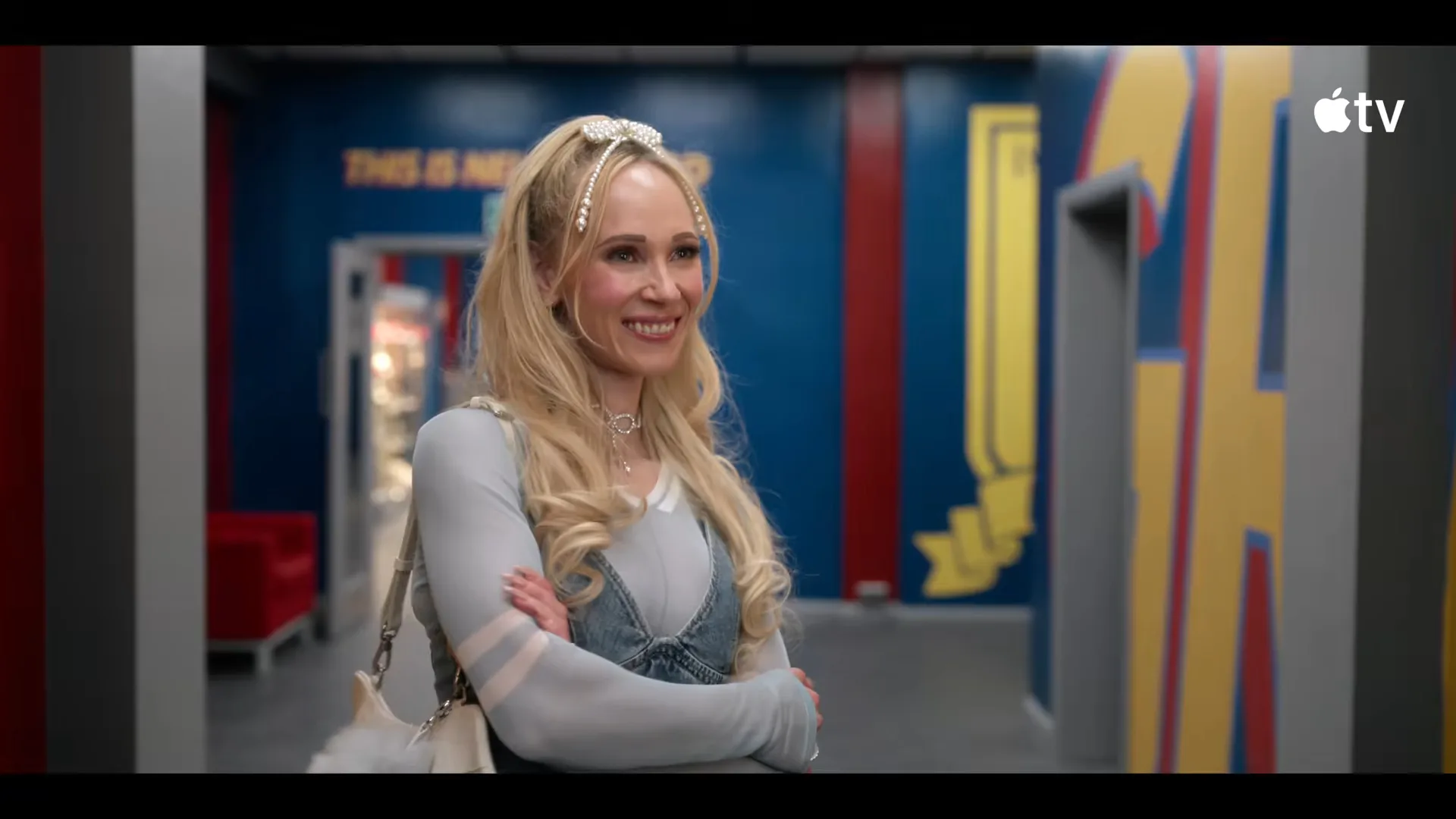 VS–YouTube-82TedLassoSeason4OfficialTrailerTogetherAppleTV-YouTube-0’21”