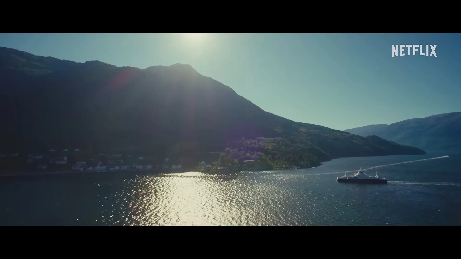 VS–YouTube-86TheSecretWomanOfficialTrailerNetflix-YouTube-0’10”