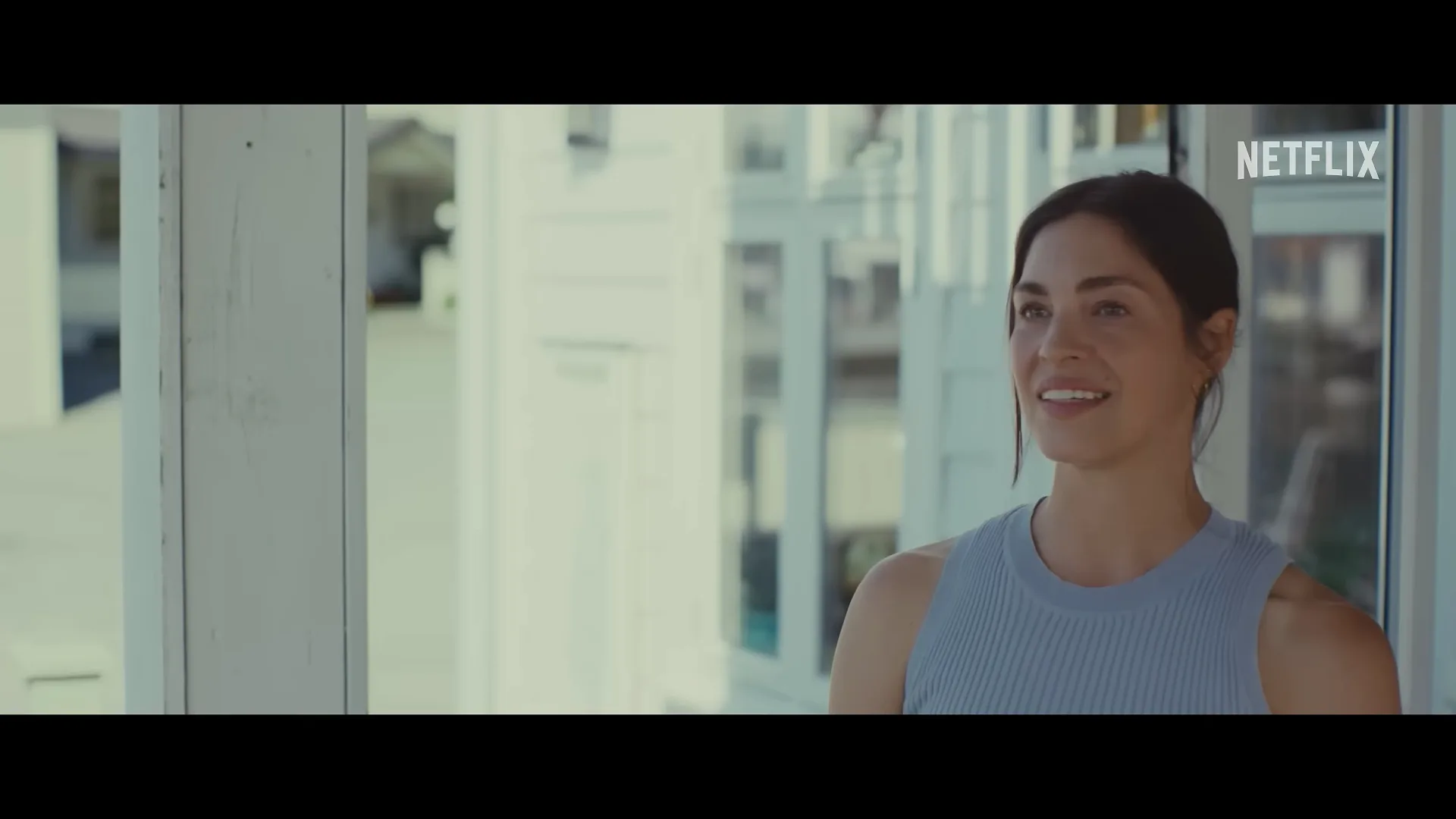 VS–YouTube-86TheSecretWomanOfficialTrailerNetflix-YouTube-0’13”