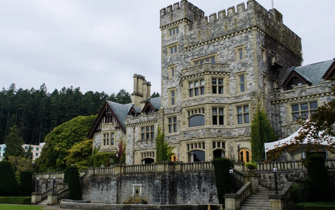 Crew Girl Filming Locations