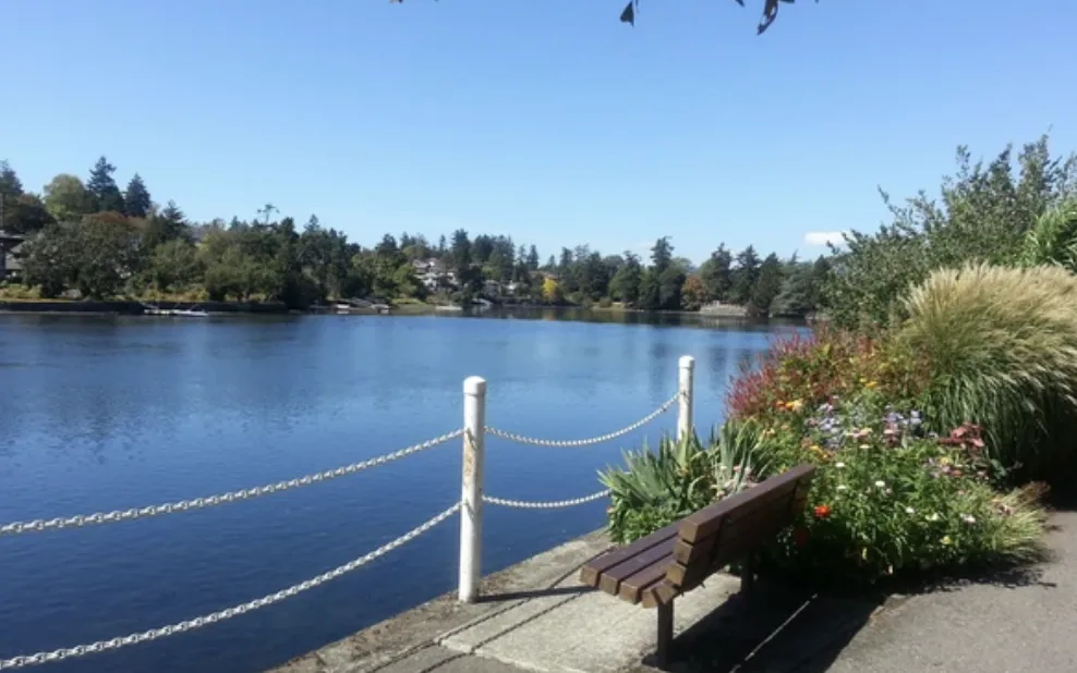 Crew Girl Filming Locations