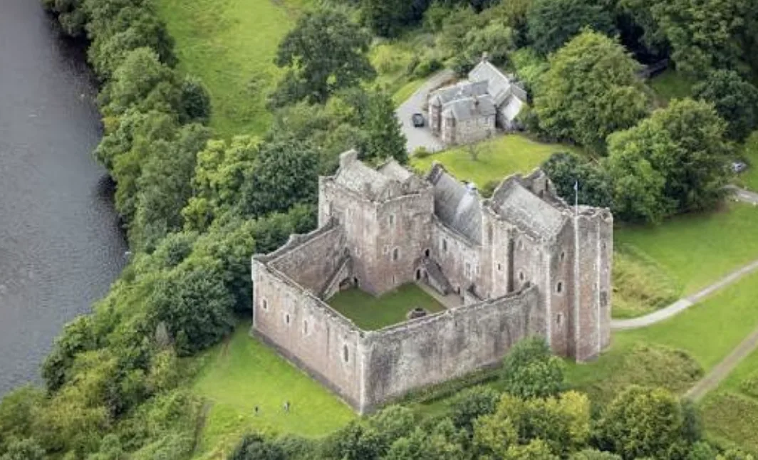 Outlander: Blood of My Blood Filming Locations