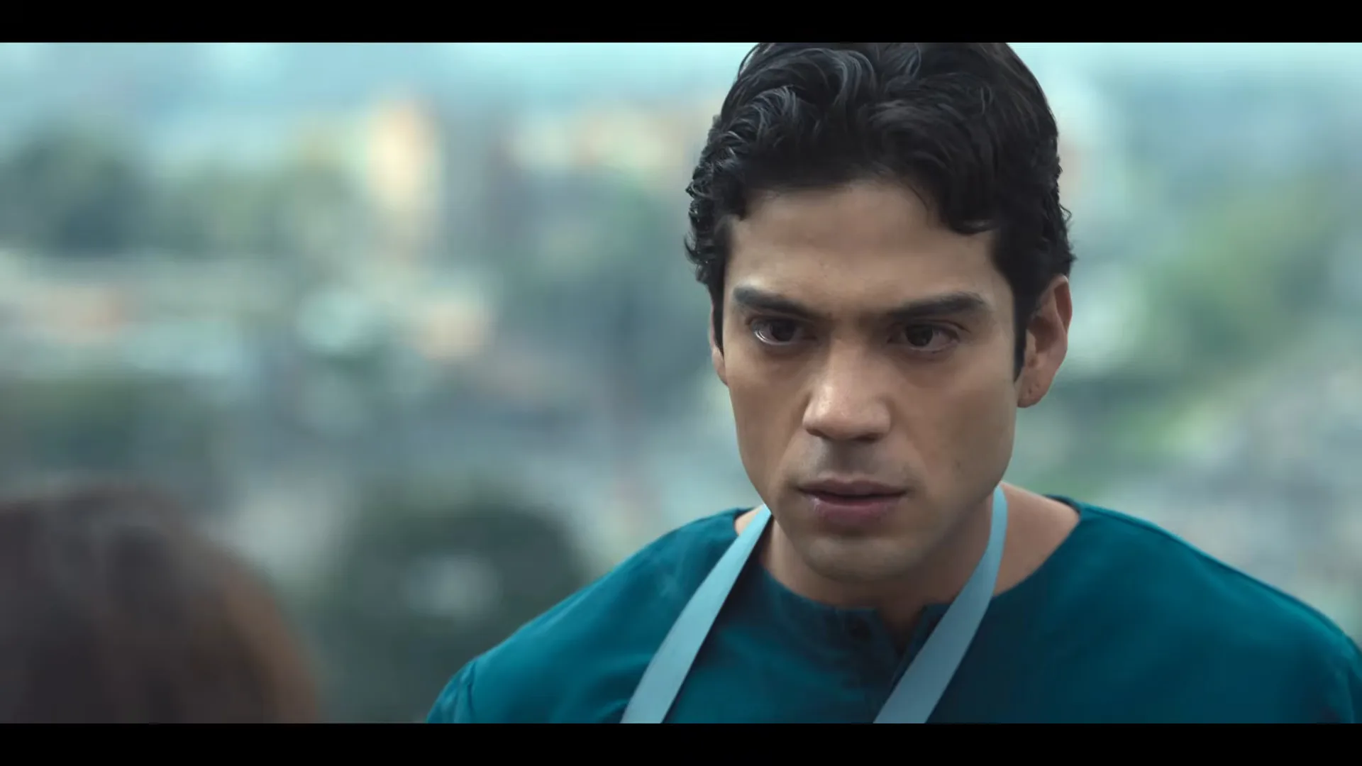 VS–YouTube-109StolenHeartbeatsOfficialTrailerNetflix-YouTube-0’22”