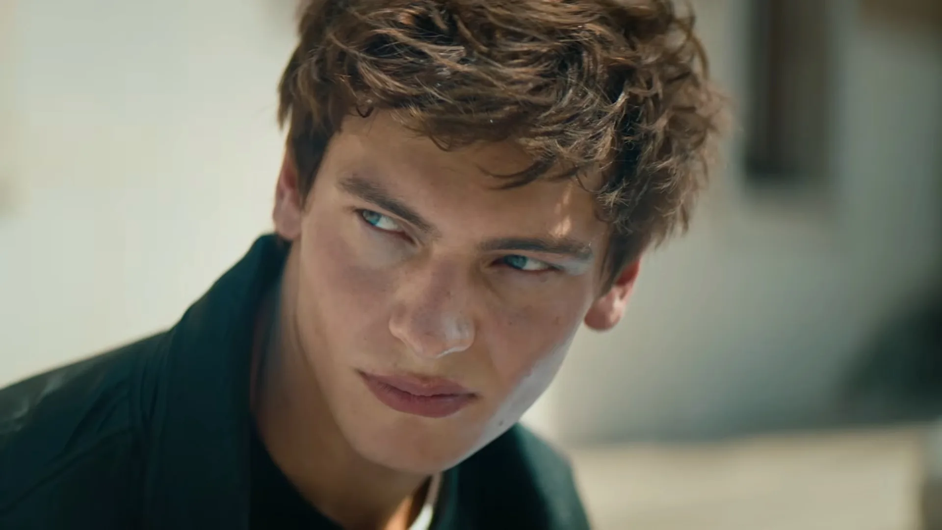 Lucas Barski as Vadim Arcadi