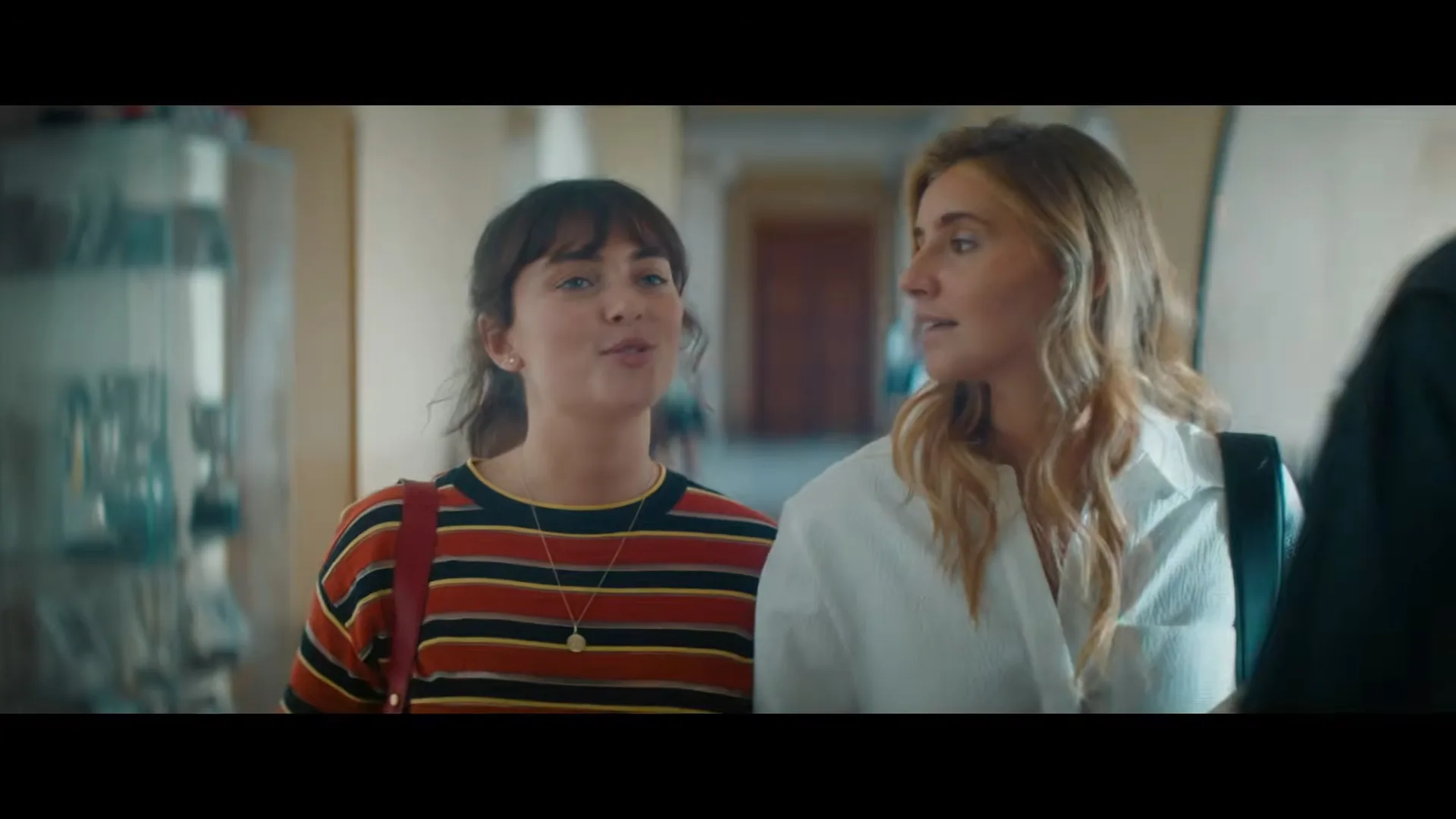VS–YouTube-109YouMe-AgainsttheWorldOfficialTeaserPrimeVideo-YouTube-0’04”